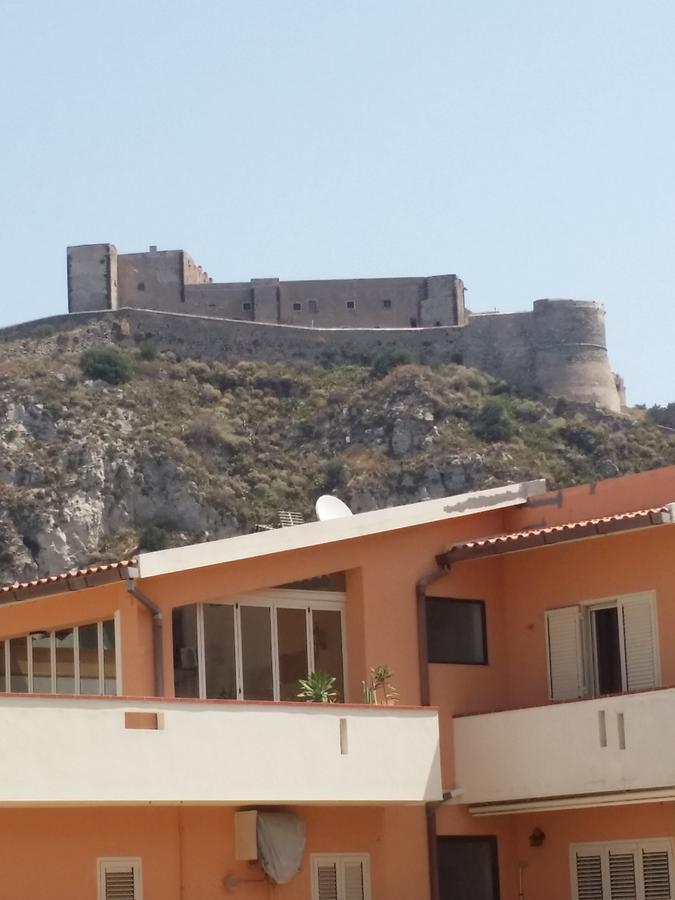 Milazzo Beach Bagian luar foto