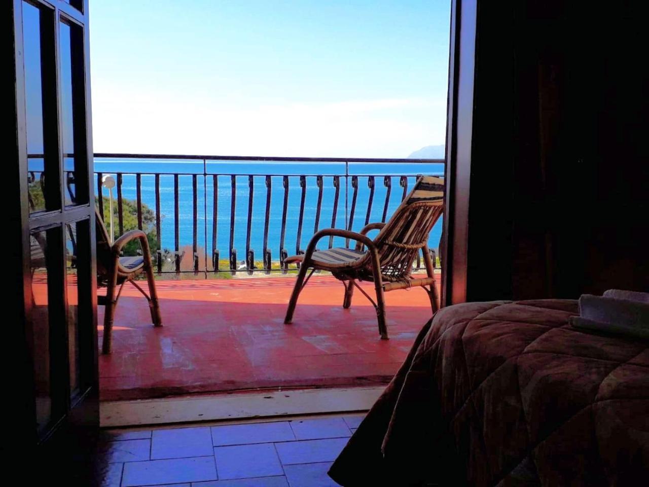 Milazzo Beach Bagian luar foto