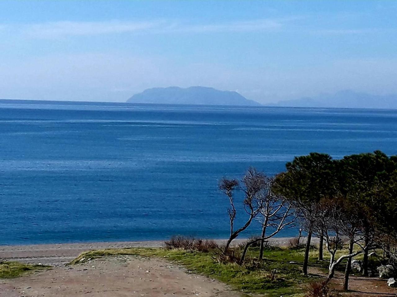 Milazzo Beach Bagian luar foto