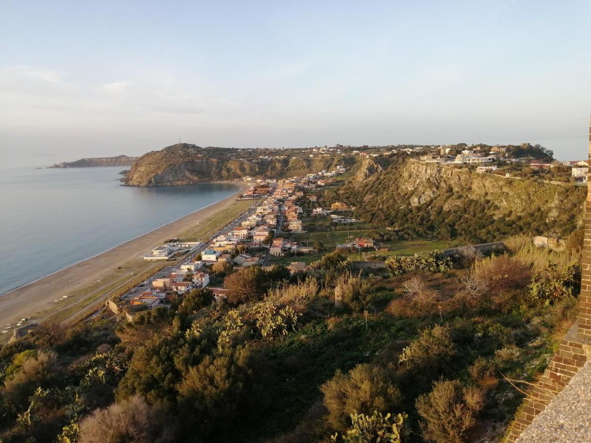 Milazzo Beach Bagian luar foto
